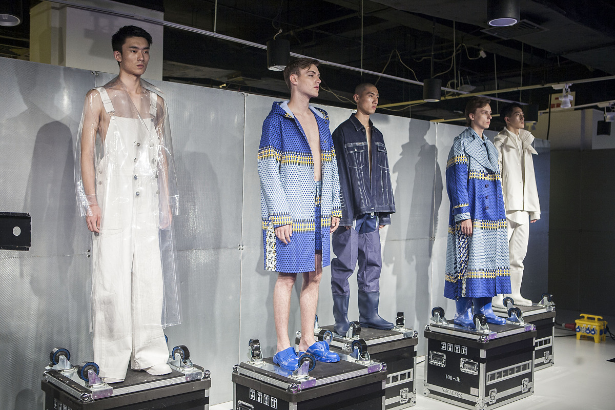 哈尔滨媒体曝光求助热线电话是多少？ 要求：创建一篇500至1000字的解决方案