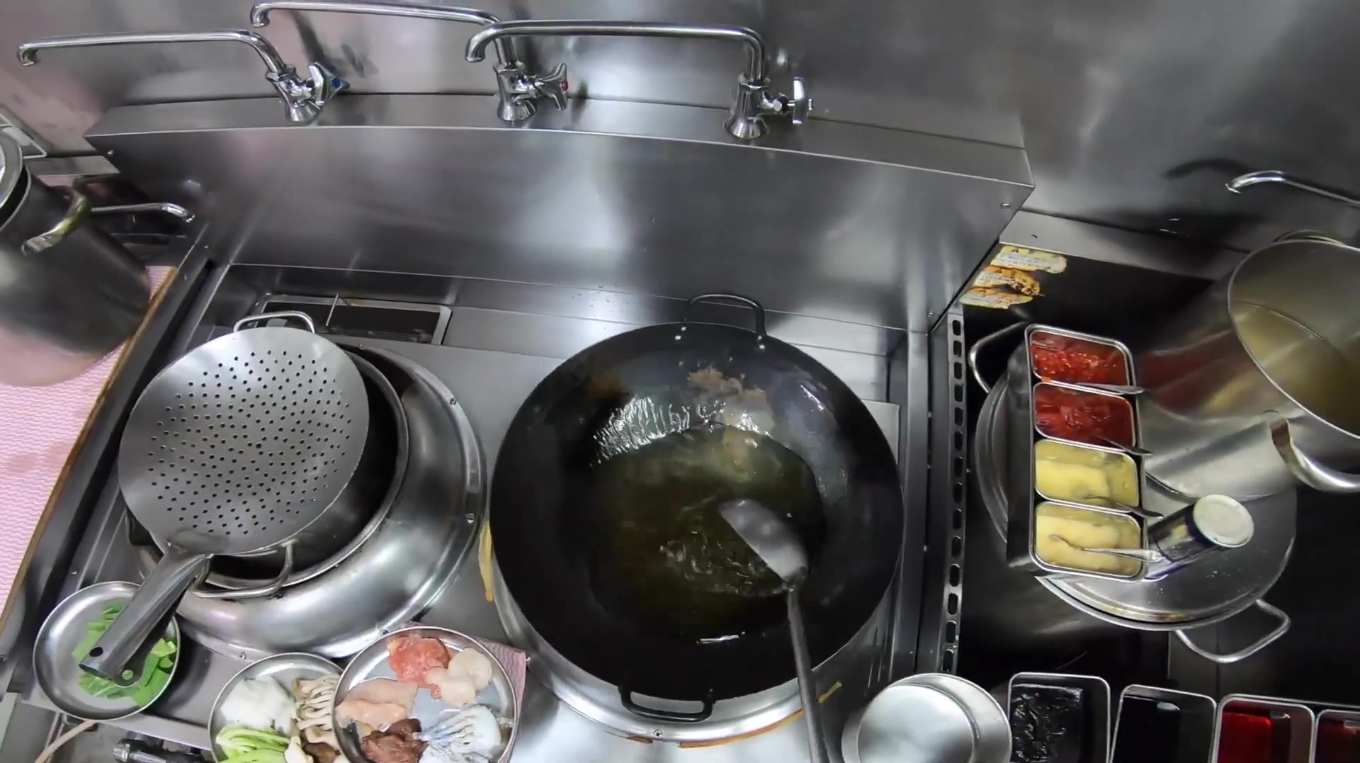 实拍饭店大厨师做的地道上海菜,这手艺你们觉得正宗吗