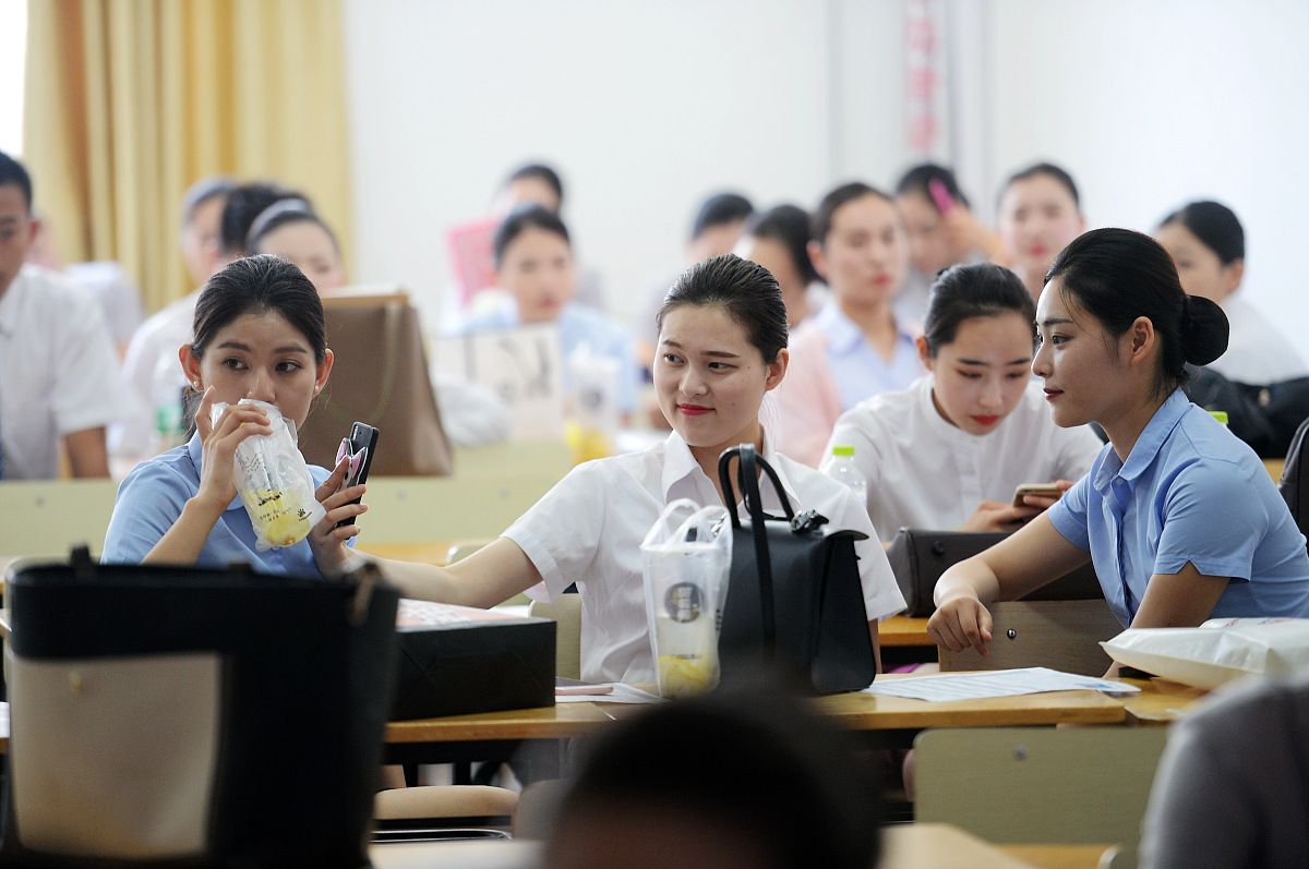 航空学校招聘条件和标准详解：从设计到运营全方位解读