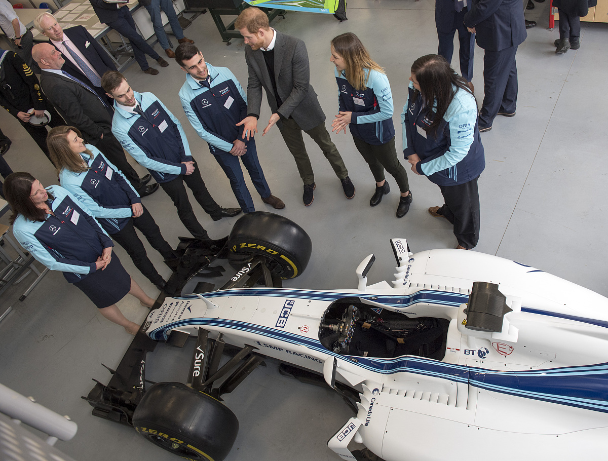 武汉光电高级技工学校行政管理及招生条件详解