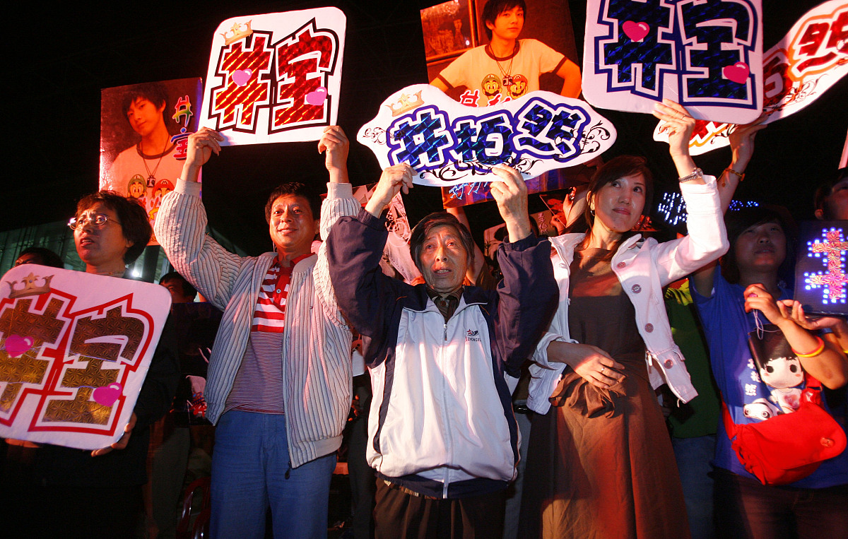 重庆2022年400分能上电子商务学校吗