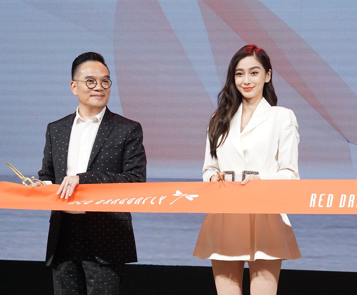 杨颖片酬降至1000万！6年前预言成“笑话”，昔日辉煌不再？