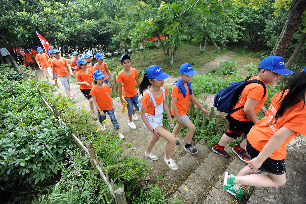 峨眉山研学夏令营：5天4夜主题研学之旅，让孩子收获满满！