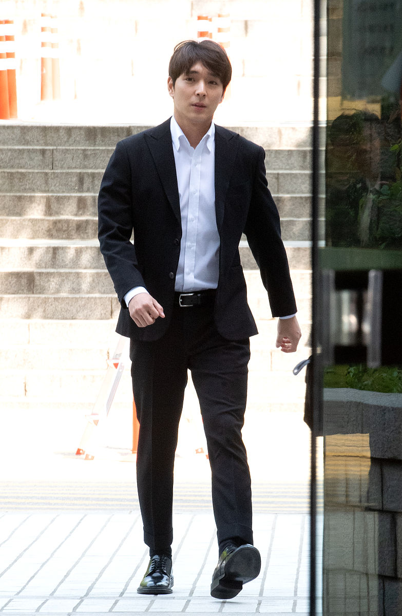 2019年5月9日,首尔,明星首尔中央地方法接受审问.崔钟勋choi jong-hoo