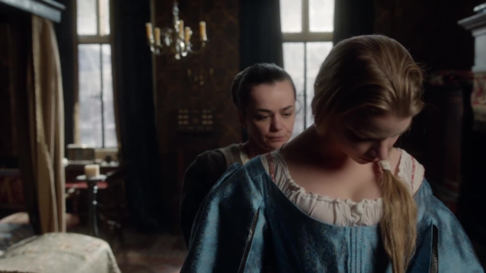 新媳妇换上一身蓝色蓬蓬裙,殿下竟看傻眼,简直太漂亮了!