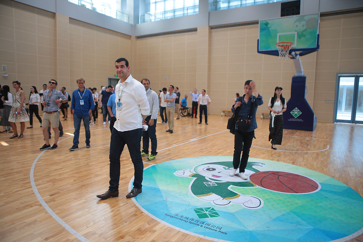 绍兴体育运动学校教育模式探究：实践与个性化相结合