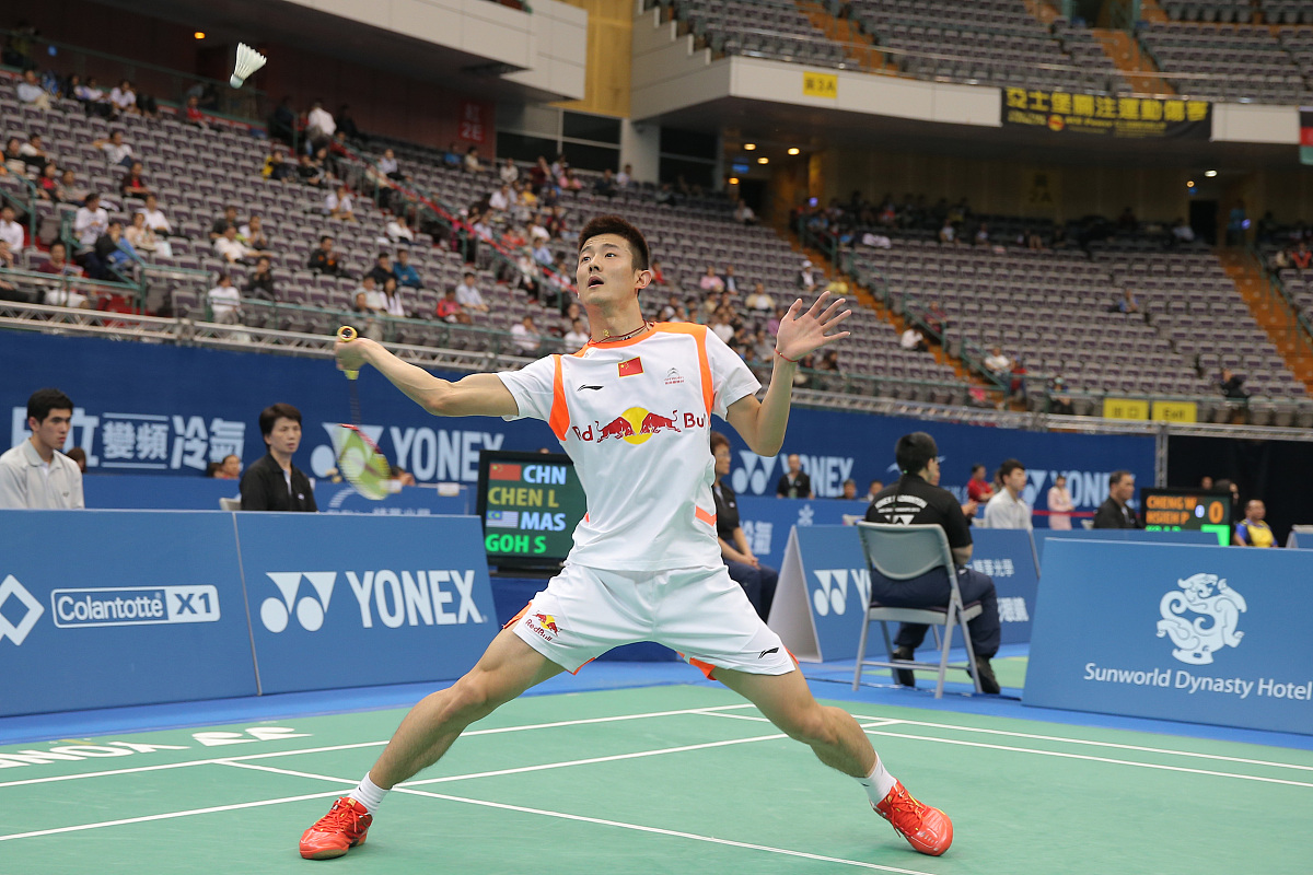 帮我设计一个羽毛球比赛的规则其中男生15人女生15人采取循环赛制分为男双女双混双请设计一个赛制