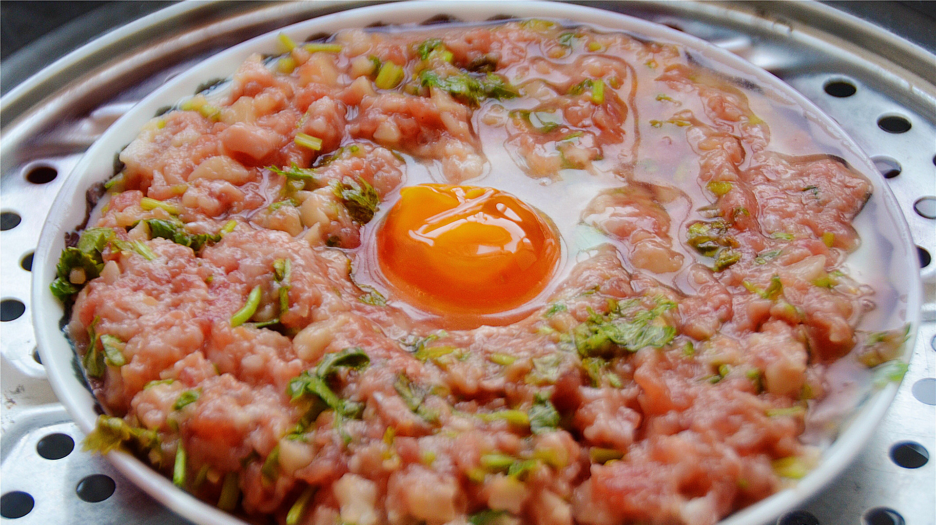 自从学了这道“肉饼掼蛋”,家里一个星期吃3次,必学的家常蒸菜