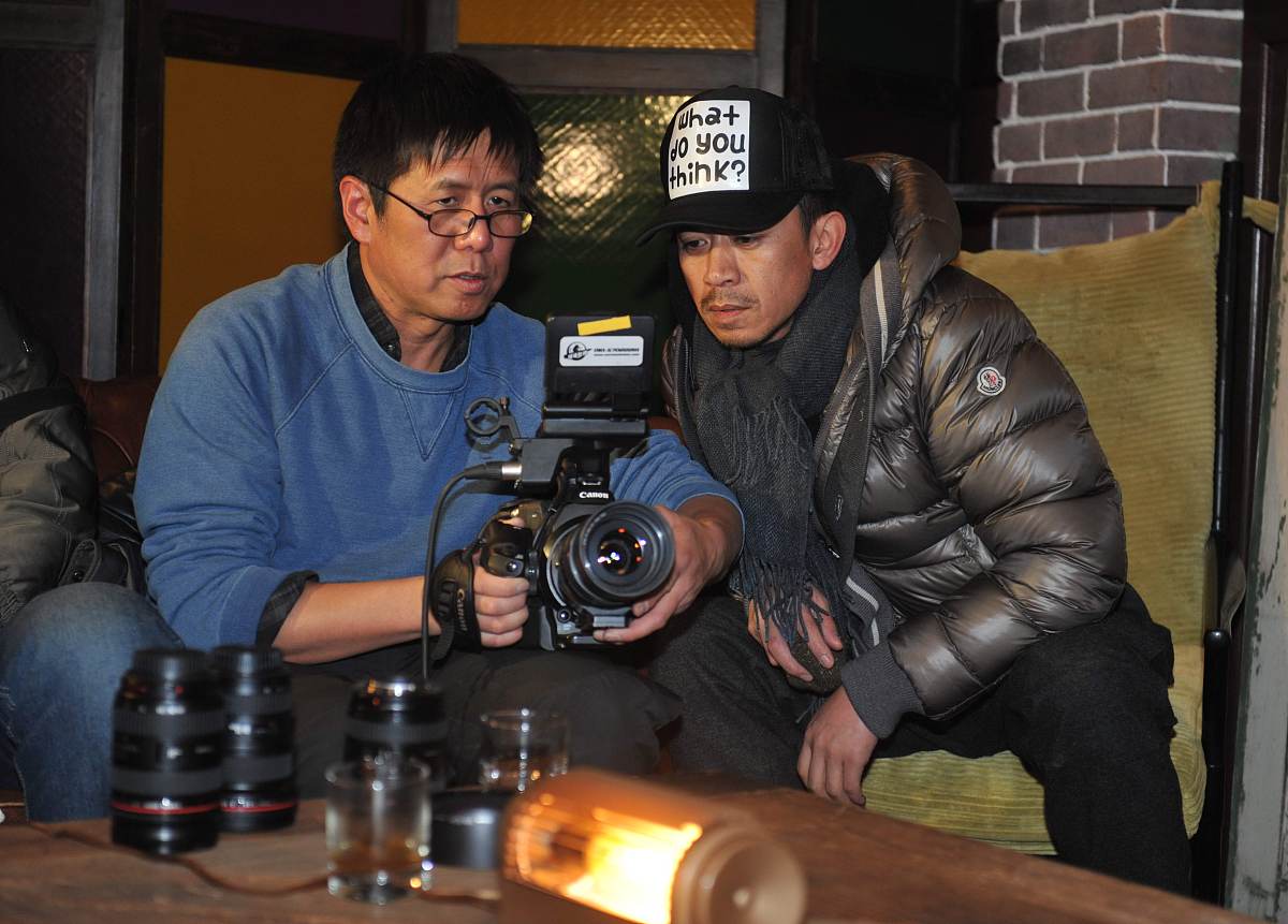 2012年12月29日,北京,"勇敢爱"系列微电影收官之作《石头剪刀布》正在