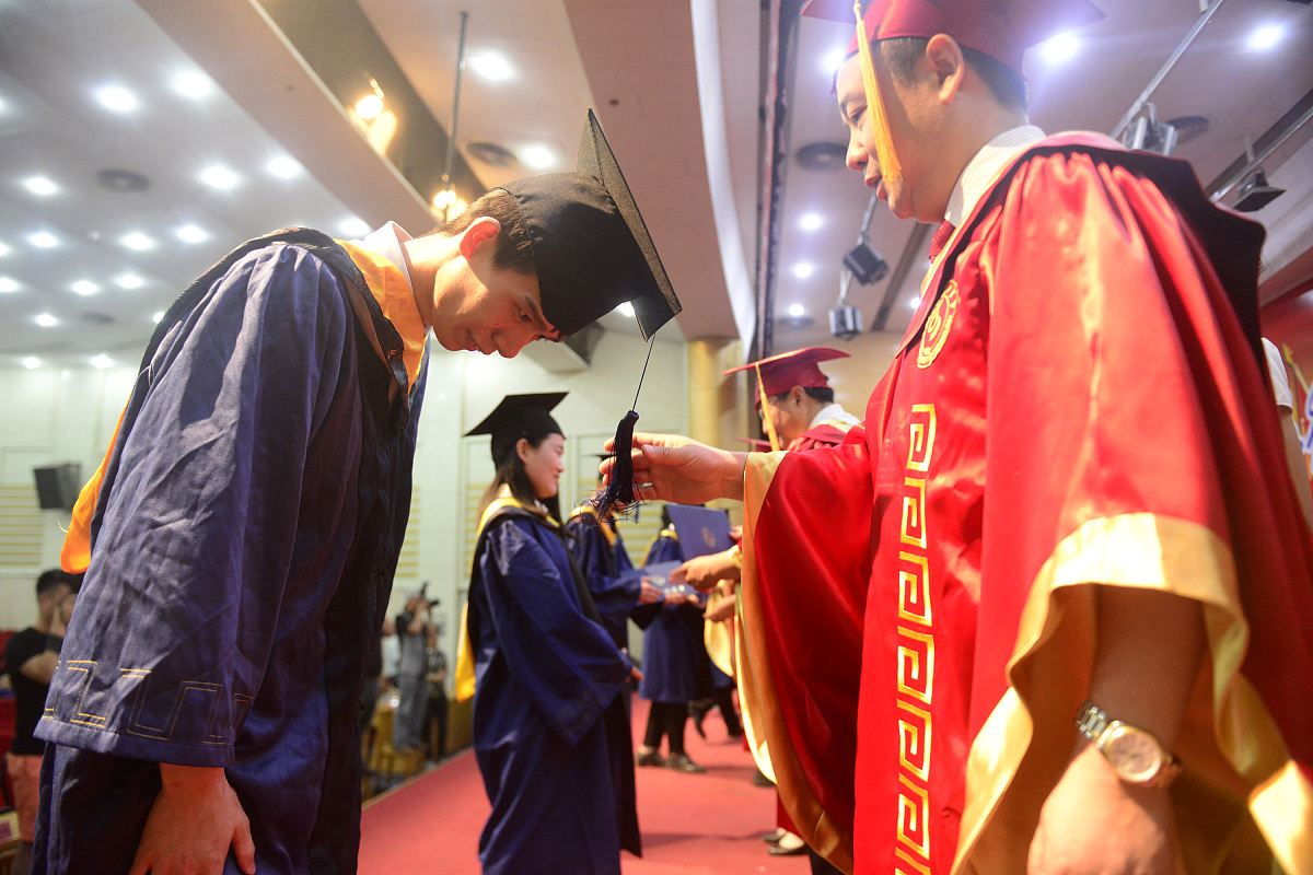 西安理工大学的经济学专业招多少人