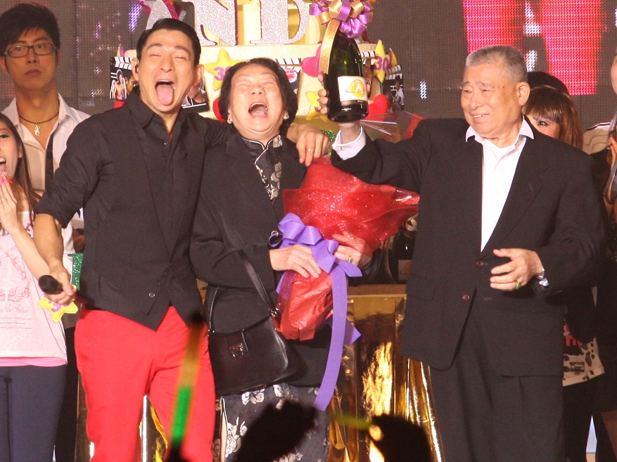 最爱是谁歌词刘德华