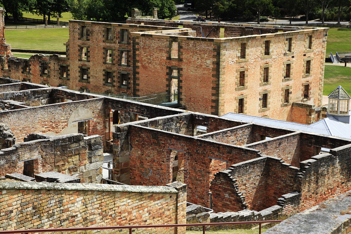 遵义市旅游学校专业介绍：城市轨道交通运营与管理专业值得学吗？