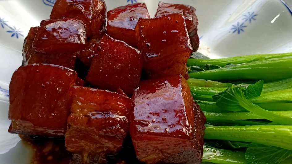 难怪饭店的东坡红烧肉肥肉不腻口瘦肉不发柴,原来大厨有技巧