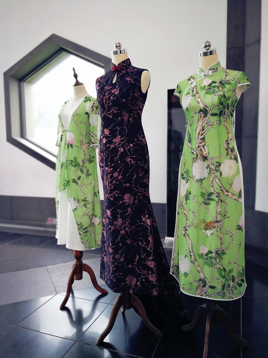 旗袍文案短句30字以内，优雅迷人的旗袍说说