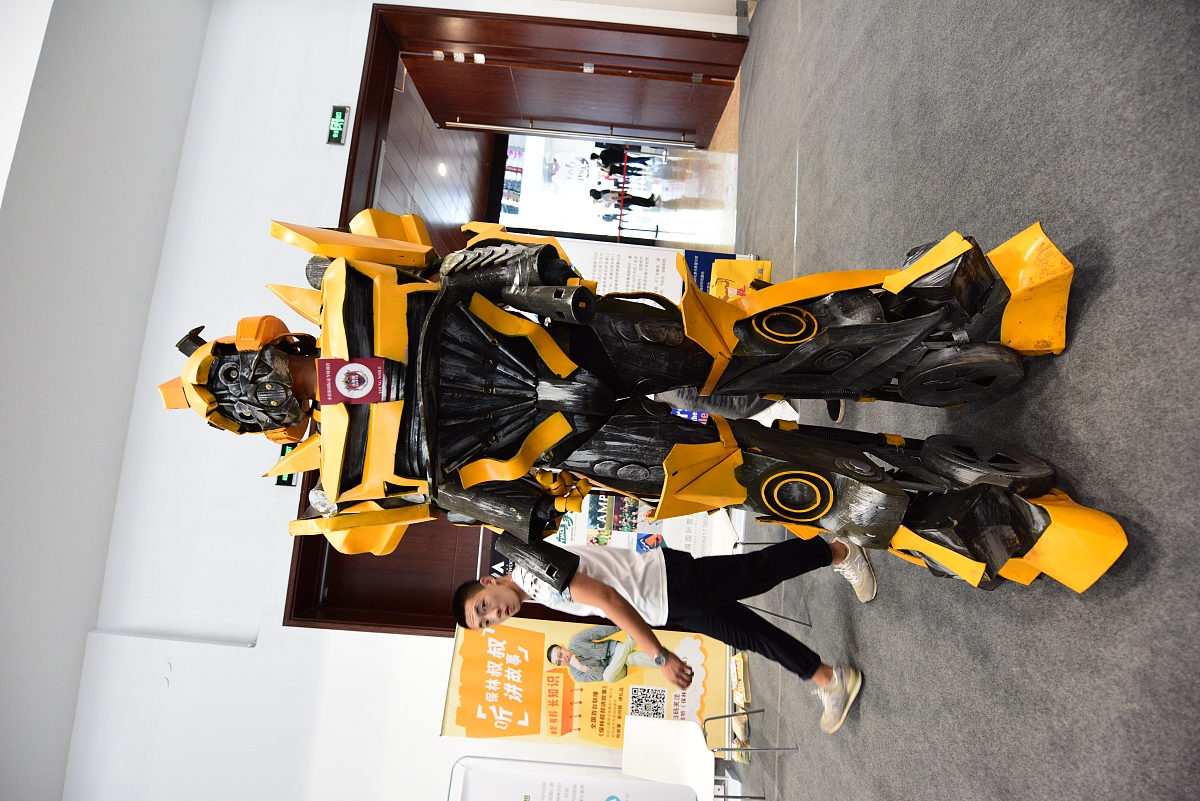 成都希望职业学校的管理制度、校风怎么样