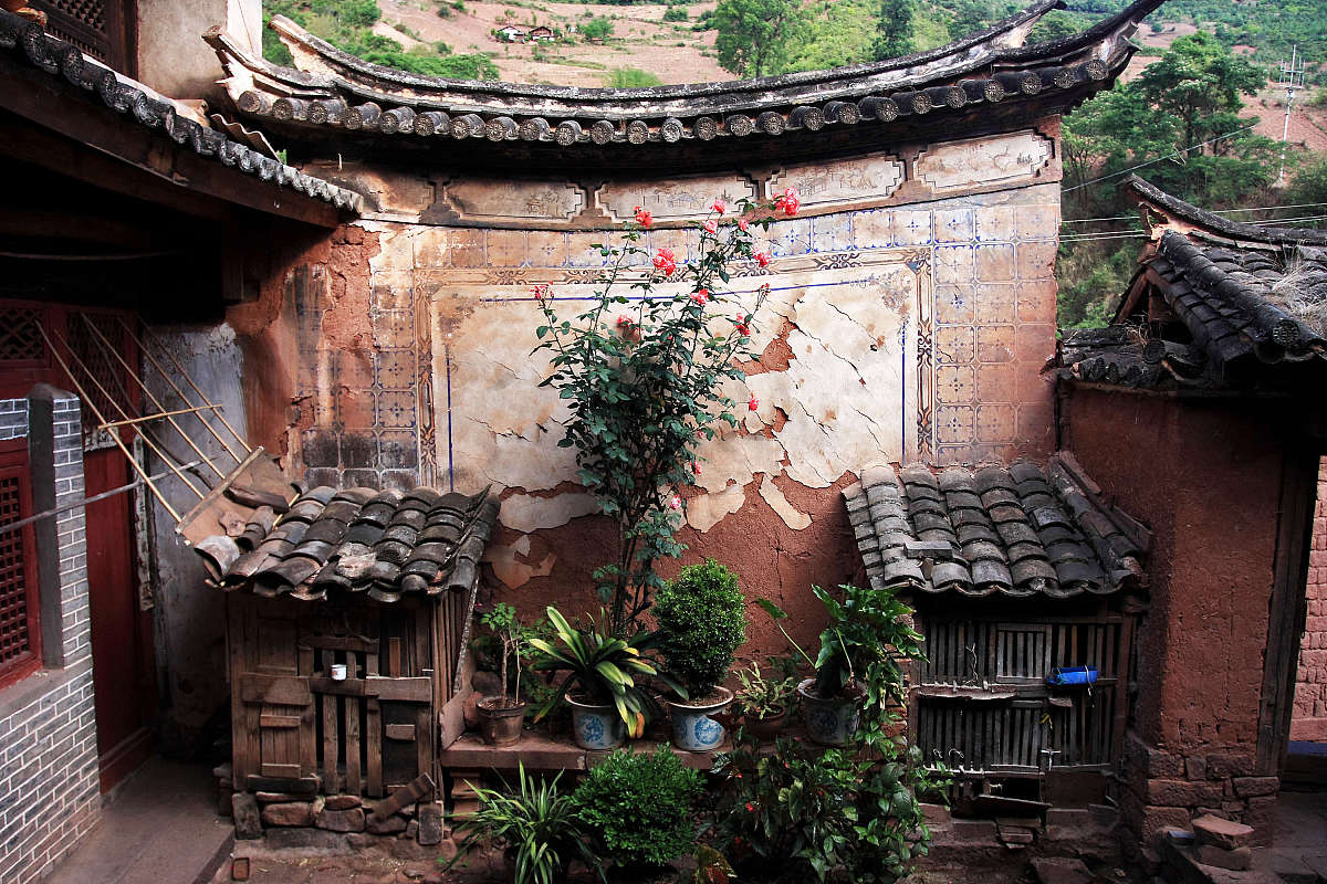 2009年5月,云南大理,千年白族村.***_***当地白族民居,传统的三坊一照