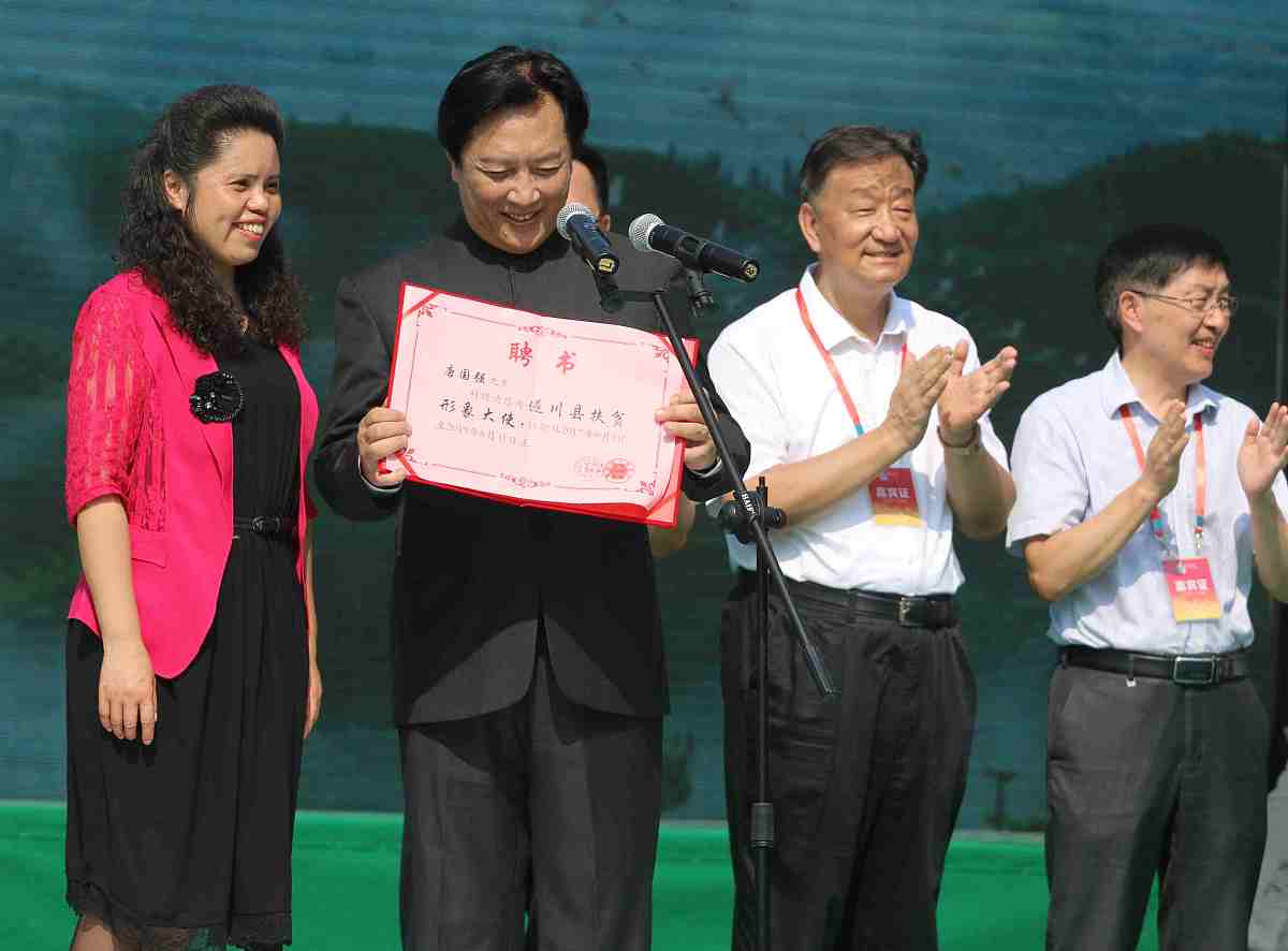 兰州学挖掘机：有前途吗？挖掘机司机工资高吗？