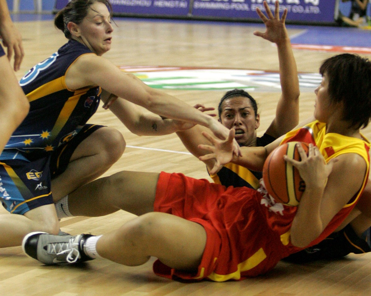 2006年5月20日,第3届fiba世界女篮联赛预选赛,中国以65-54击败澳大利