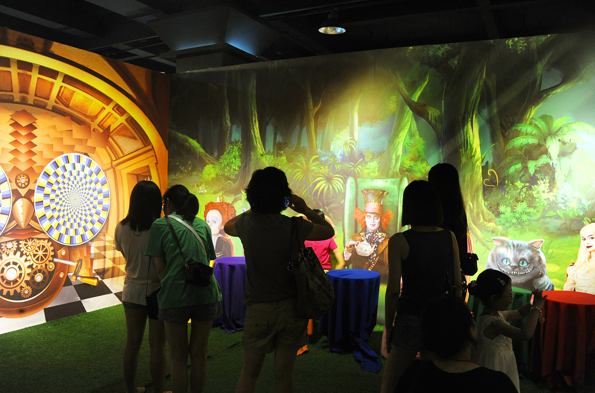 ***_***2014年07月24日,上海,位于杨浦区中原城市广场的幻觉森林3d魔