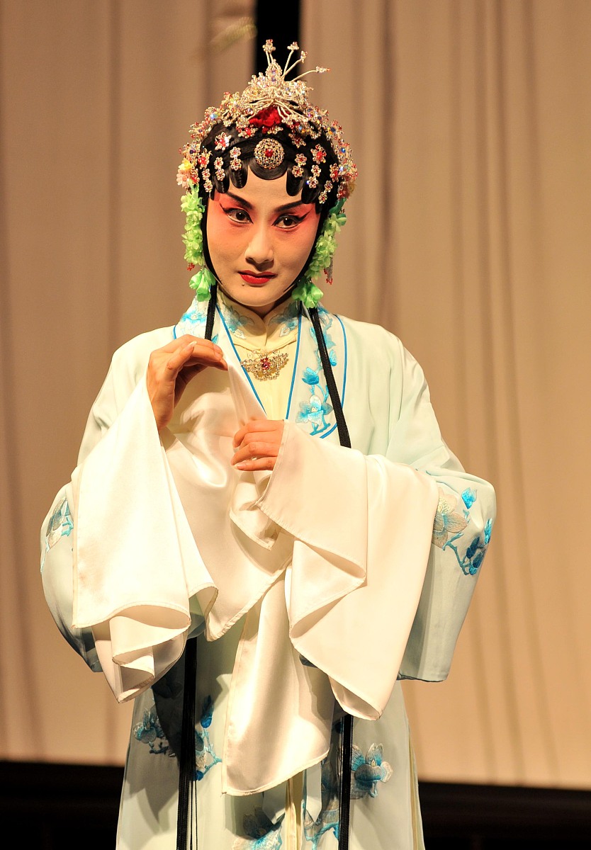 2009年6月26日,南京,昆剧《钗钏记 落园》由江苏省昆剧院演出.***_***