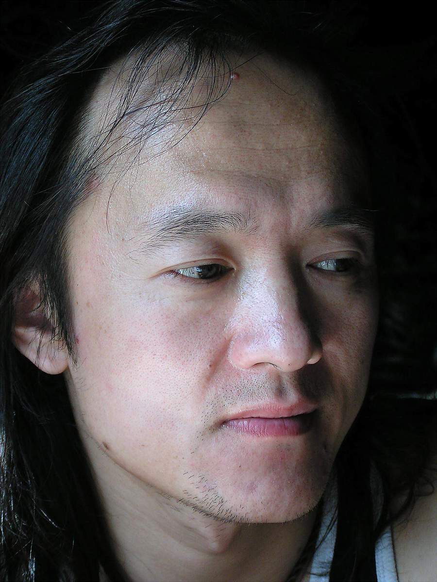 2004年6月3日,北京首都工人体育馆对面的"栗正酒吧",老板栗正.+++_+++