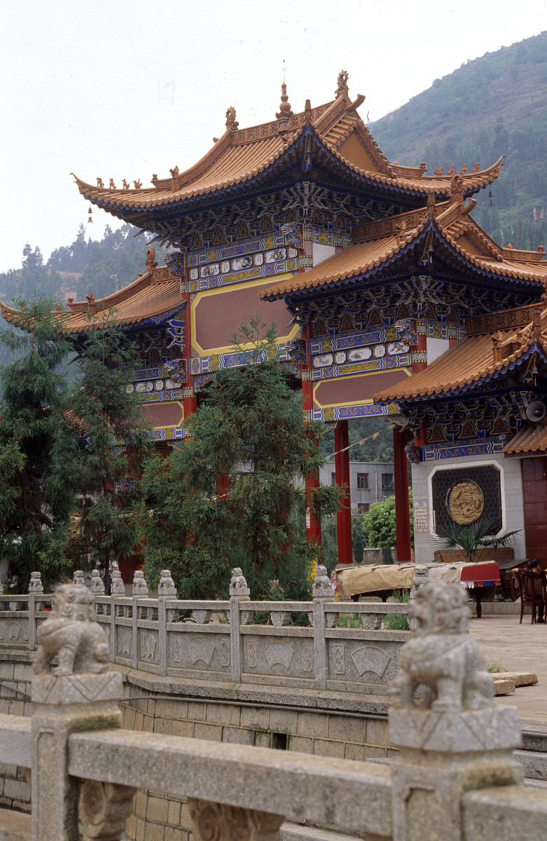 昆明旅游学校2022年招生简章 - 培养旅游行业优秀人才