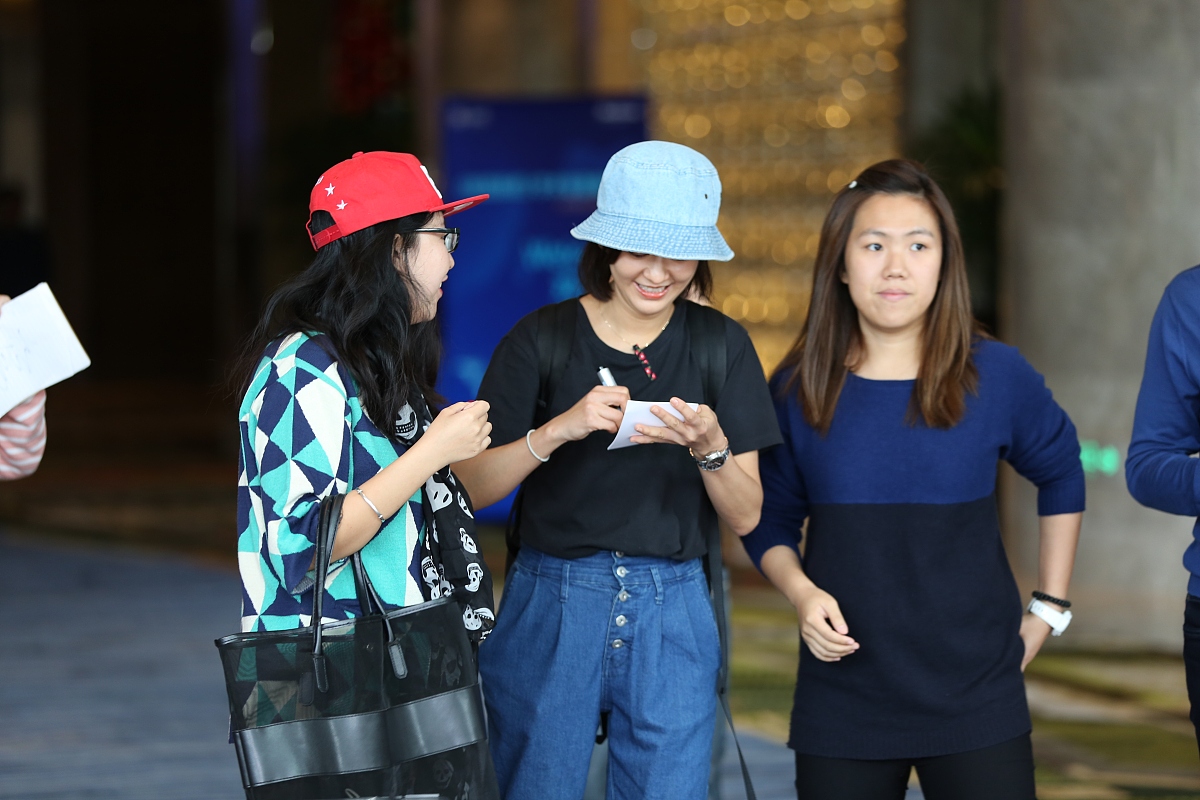 毕业即失业：上海打工记，从满腔热血到现实残酷