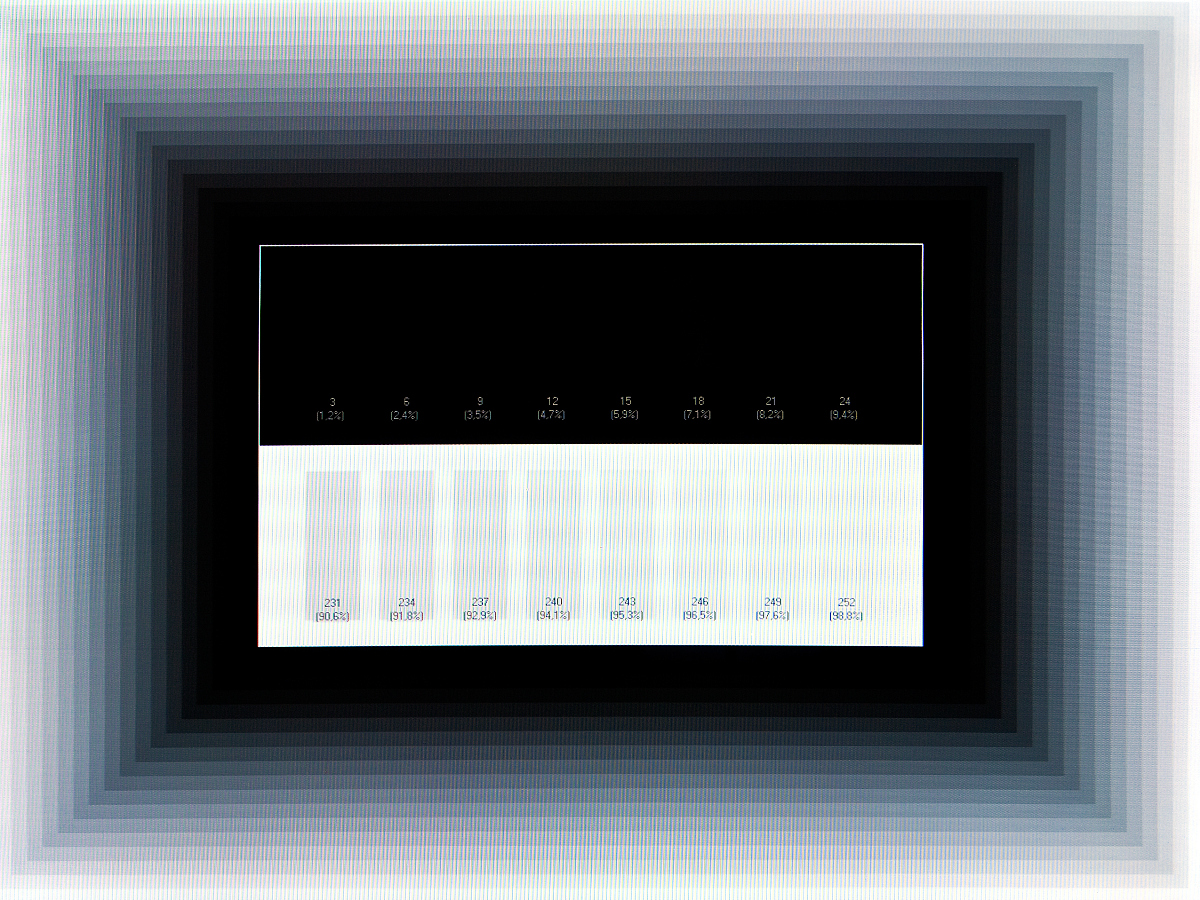 用C++语言写一个双边滤波器