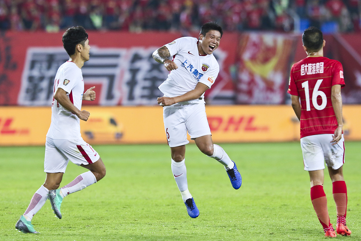 2018中超第28轮:广州恒大淘宝4-5上海上港