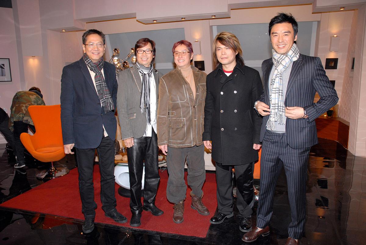 2008年2月2日,香港,钟镇涛主持的特辑《高清看真kenny b》节目.温拿++