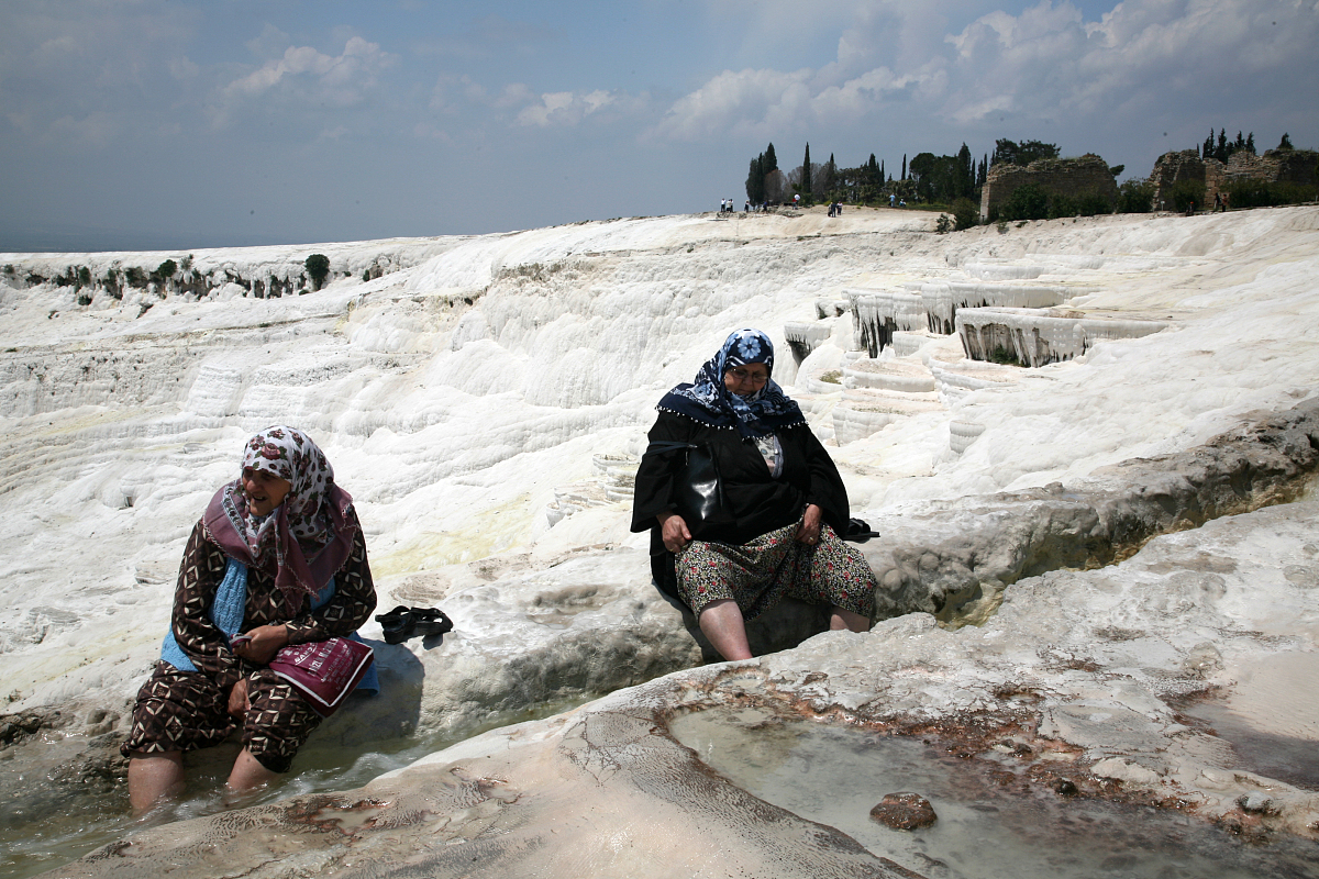 2006年5月10日,土耳其,伊兹密尔(izmir)的棉花堡(pamukkale)以神奇独