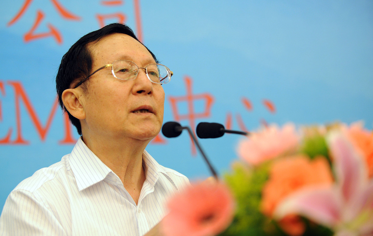 珍惜生命，关爱他人：某校团委举办团日活动