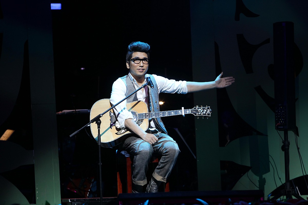 童谣歌词：小小的客房，床单抖呀抖，下一句是什么？