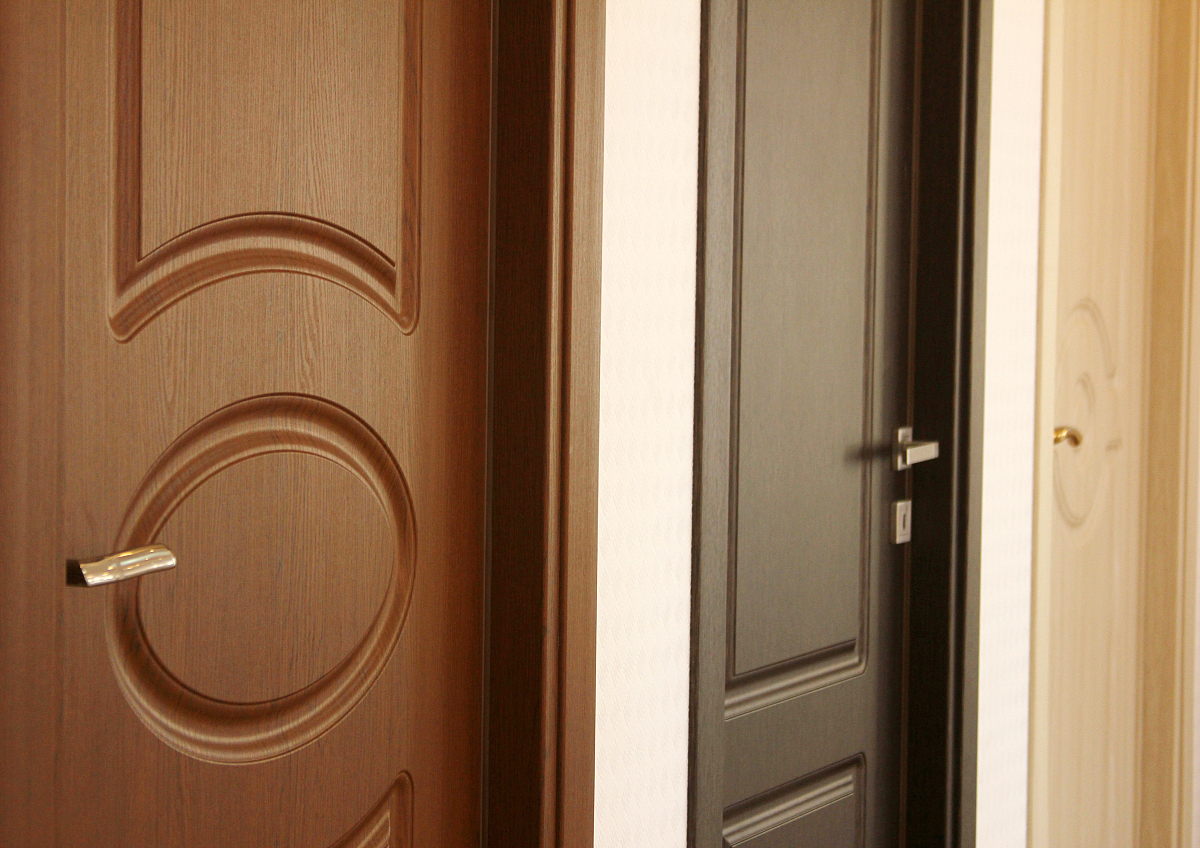 欧派木门门套是什么材质？实木还是复合？