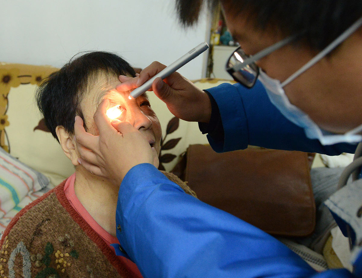 针灸治疗眼睑痉挛: 原理、穴位及注意事项