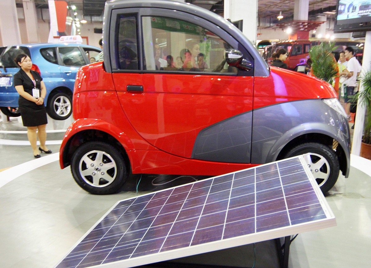 太阳能电动车方案比较：环保与经济的权衡