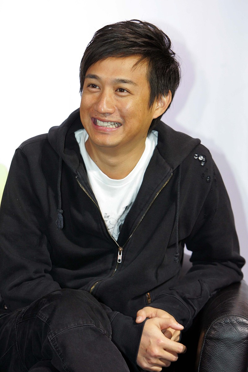 2008年11月11日,北京,电影《爱情呼叫转移2》官网启动仪式举行.黄磊++