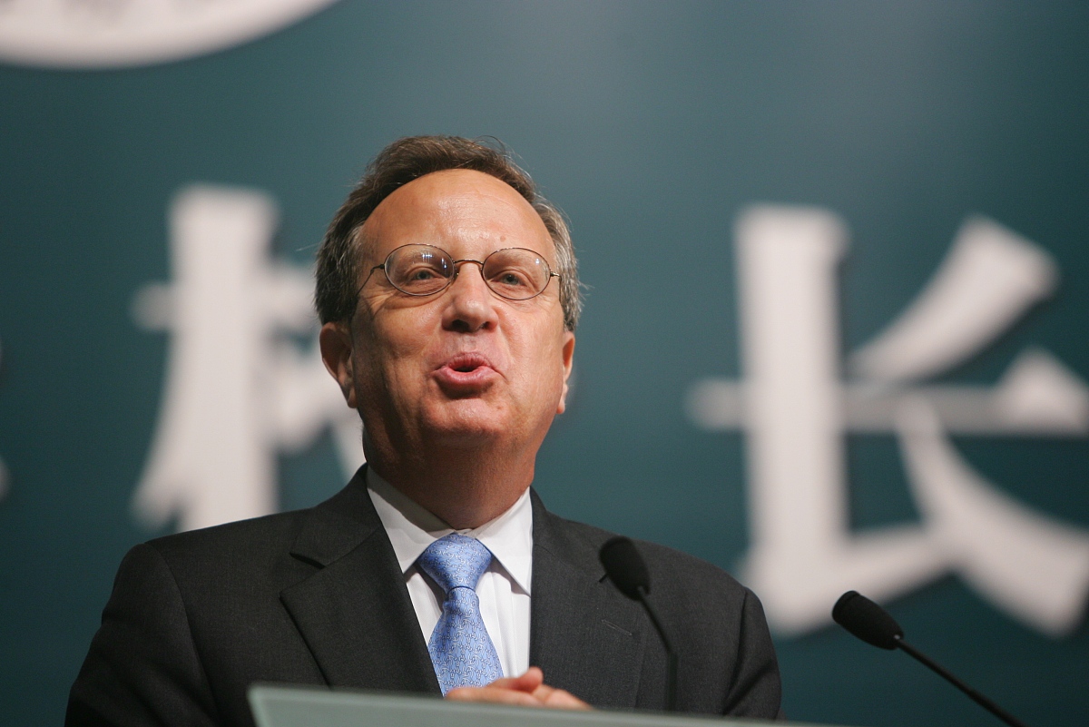 2006年7月18日,上海,第三届中外大学校长论坛,美国耶鲁大学校长理查德