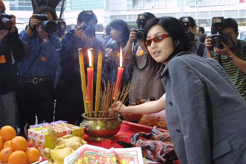 坚持不懈：一首关于梦想与希望的流行歌曲