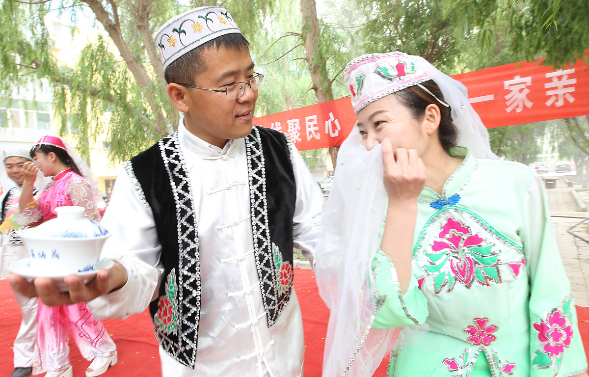 就鄂交发〔2023〕161号文件写一篇关于民族团结先进集体的材料