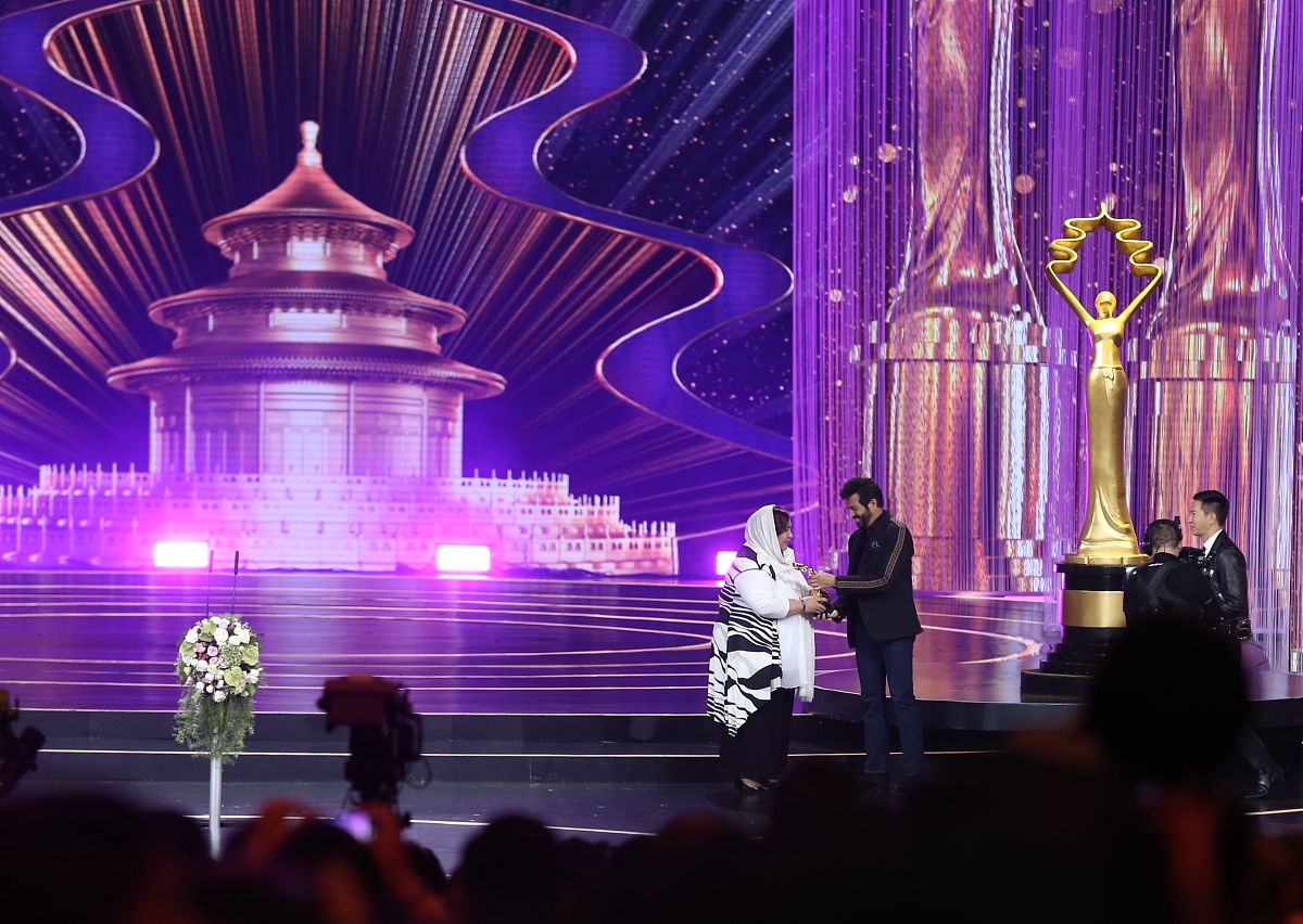 2019年4月20日,北京,第九届北京国际电影节,闭幕式现场.最佳女演员:弗
