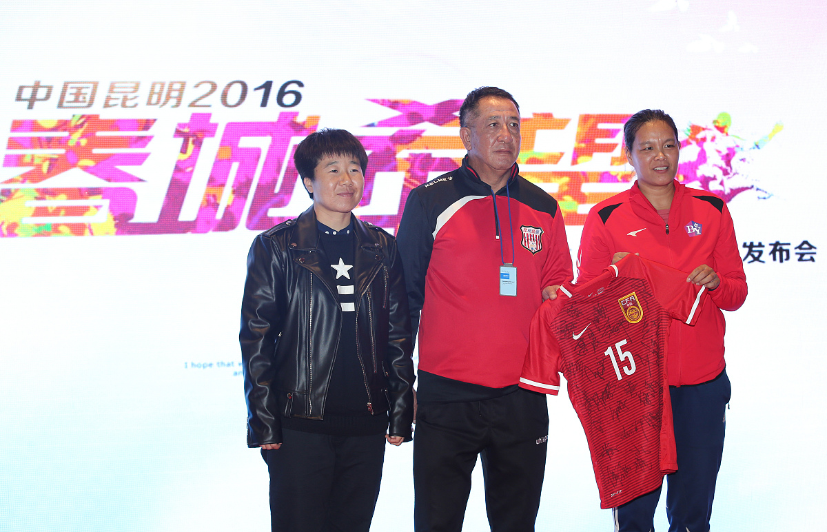 2016年10月30日,云南省昆明市,中国昆明2016"春城希望"青少年足球赛事