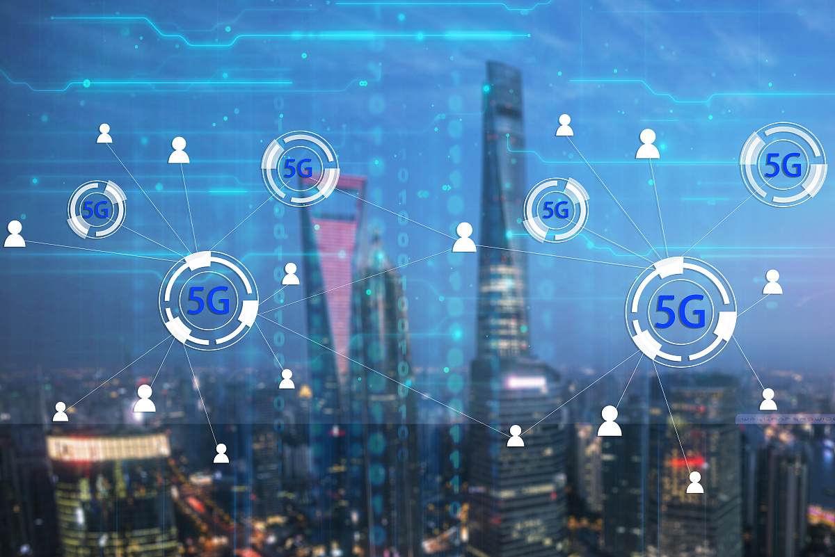 5g network wireless systems with modern city skyline