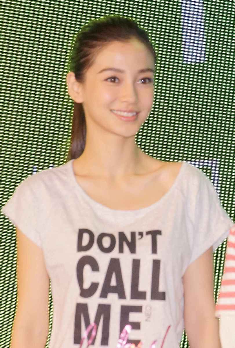 2015年04月28日,上海,angelababy(杨颖)现身某品牌代言.angelababy 杨