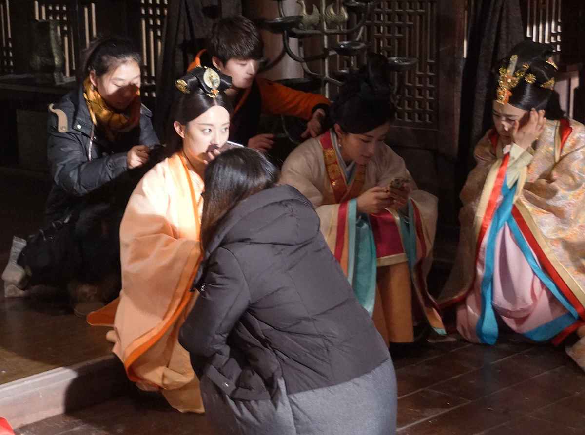 古代宫廷爱情典故 - 你知道皇上戏妃子下一句是什么吗？