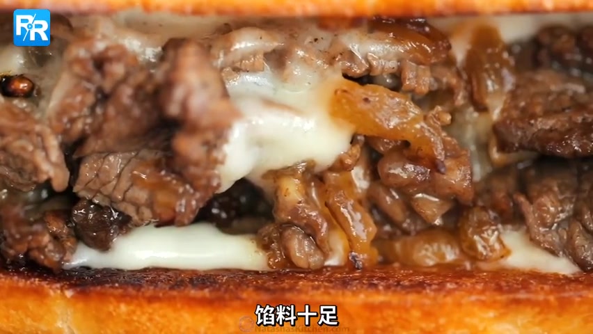 经典费城芝士牛排三明治,这满满的牛肉我爱了~