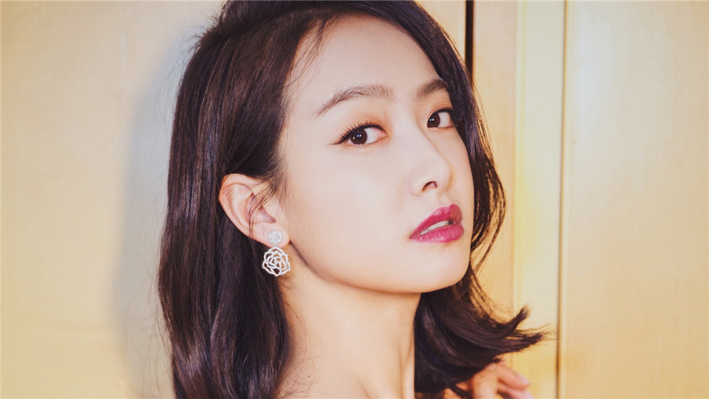 保镖美女,男主重归美女,成为刁蛮都市的后宫,最牛保镖小说系统的催眠图片