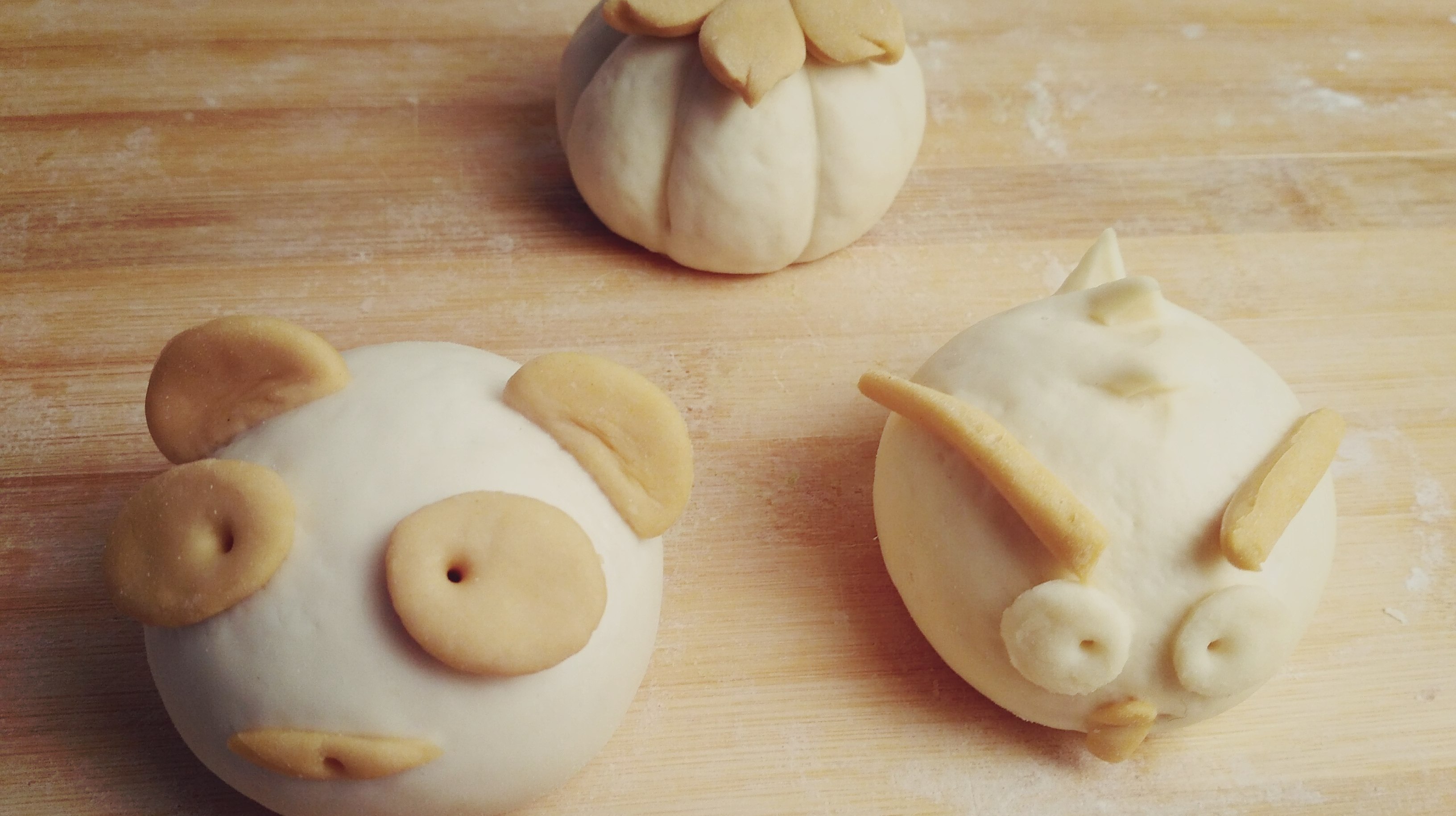 做卡通馒头并不难,发挥您的想象力,怎么做都好看