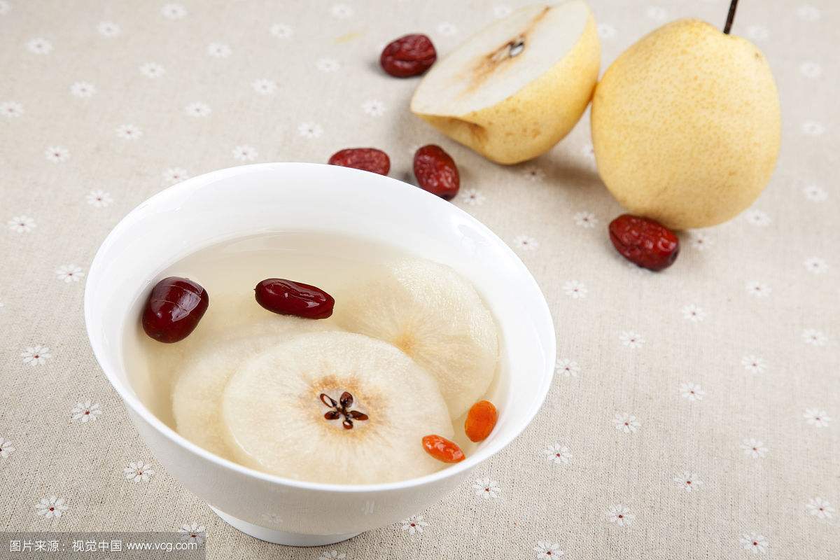 冬天感冒咳嗽必备的冰糖雪梨汤!专治咳嗽痰多,老人孩子都管用