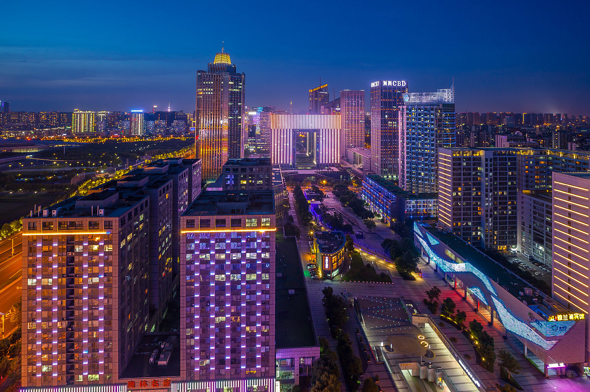 2017年5月16日,南京河西新城夜景,灯火辉煌,绚丽多彩.南京河西新城夜